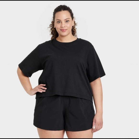 New All In Motion Black Women’s Cotton Short sleeve shirt - Picture 4 of 4